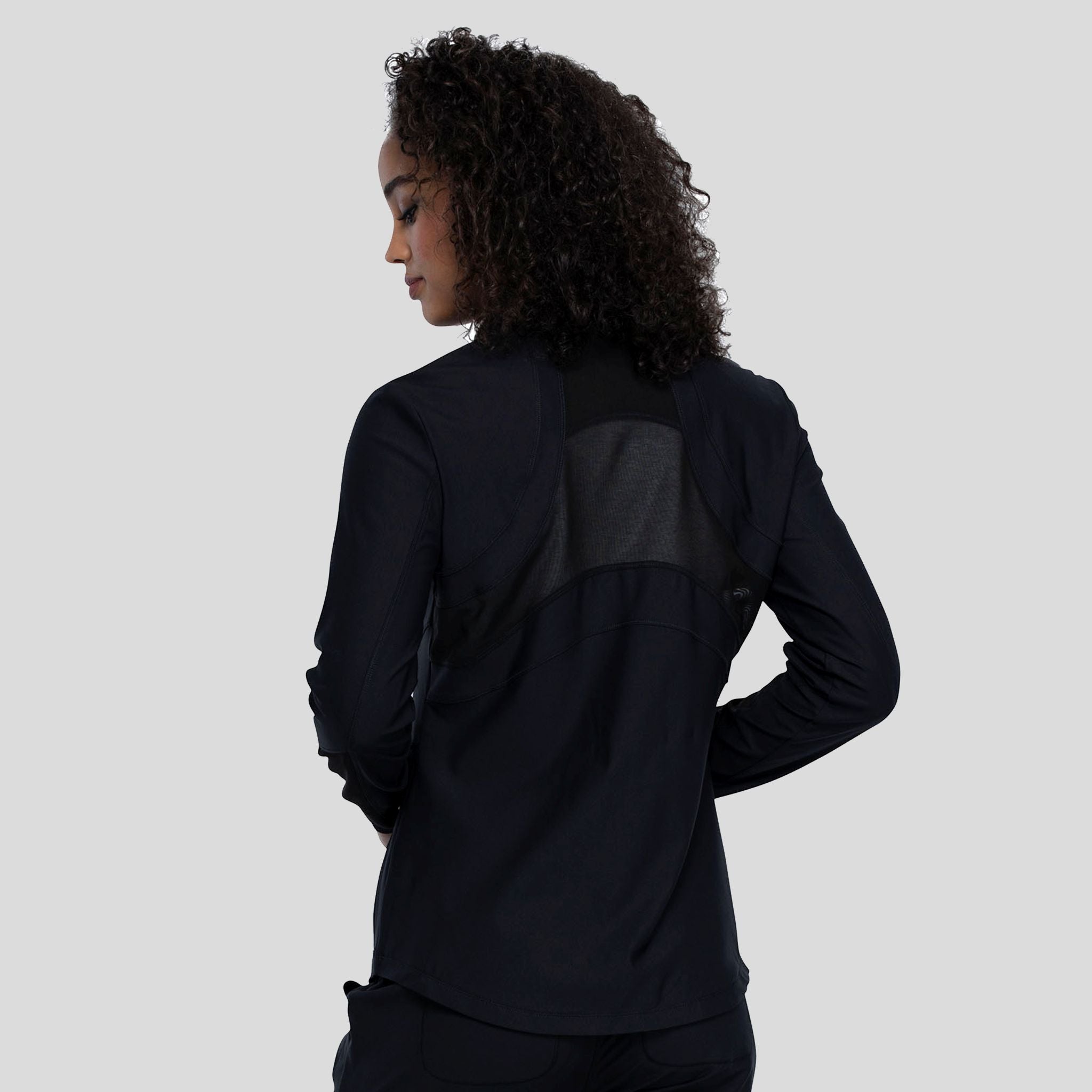 CHEROKEE_CK390_BLACK_BACK