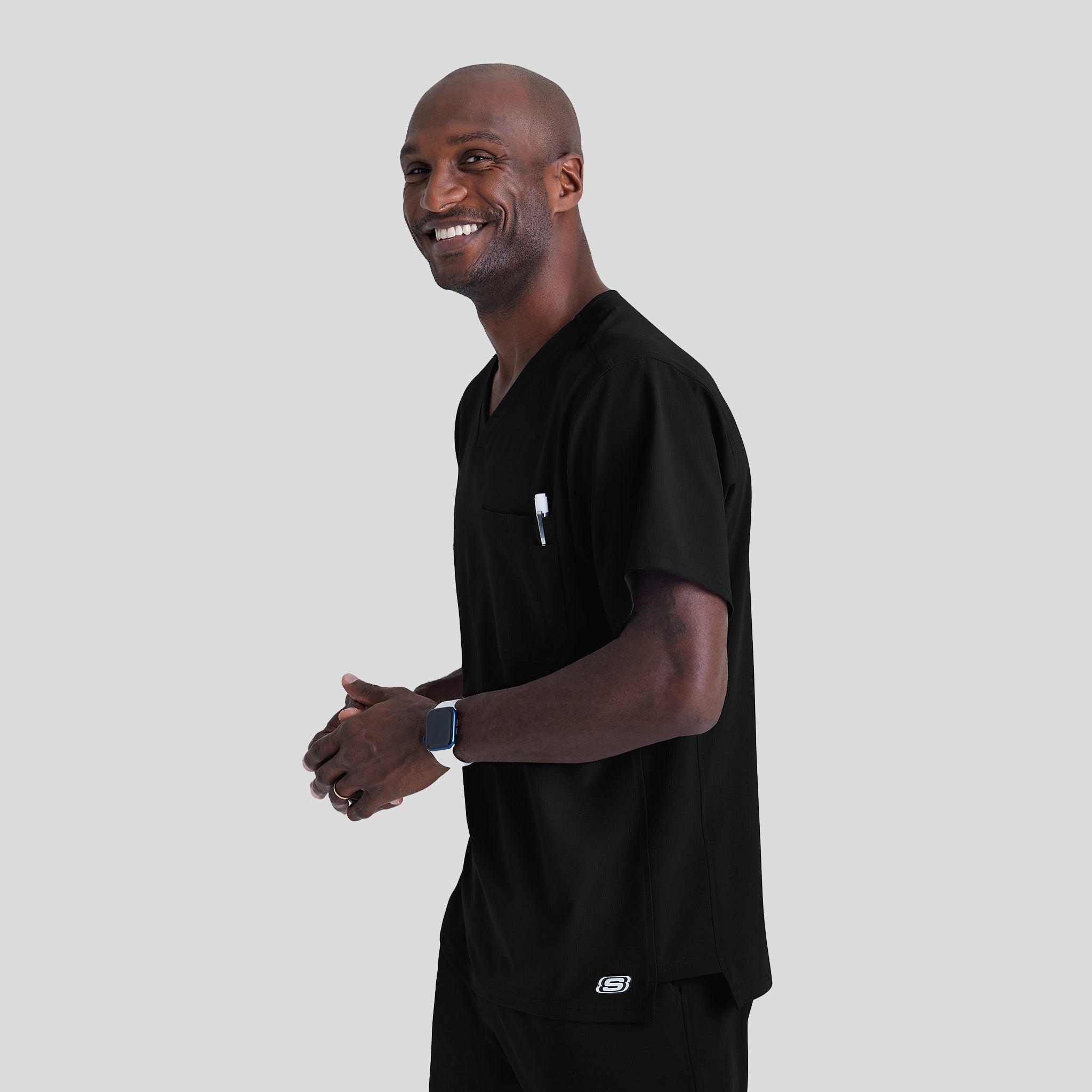 Men's Structure 1-Pocket V-Neck Scrub Top | Black