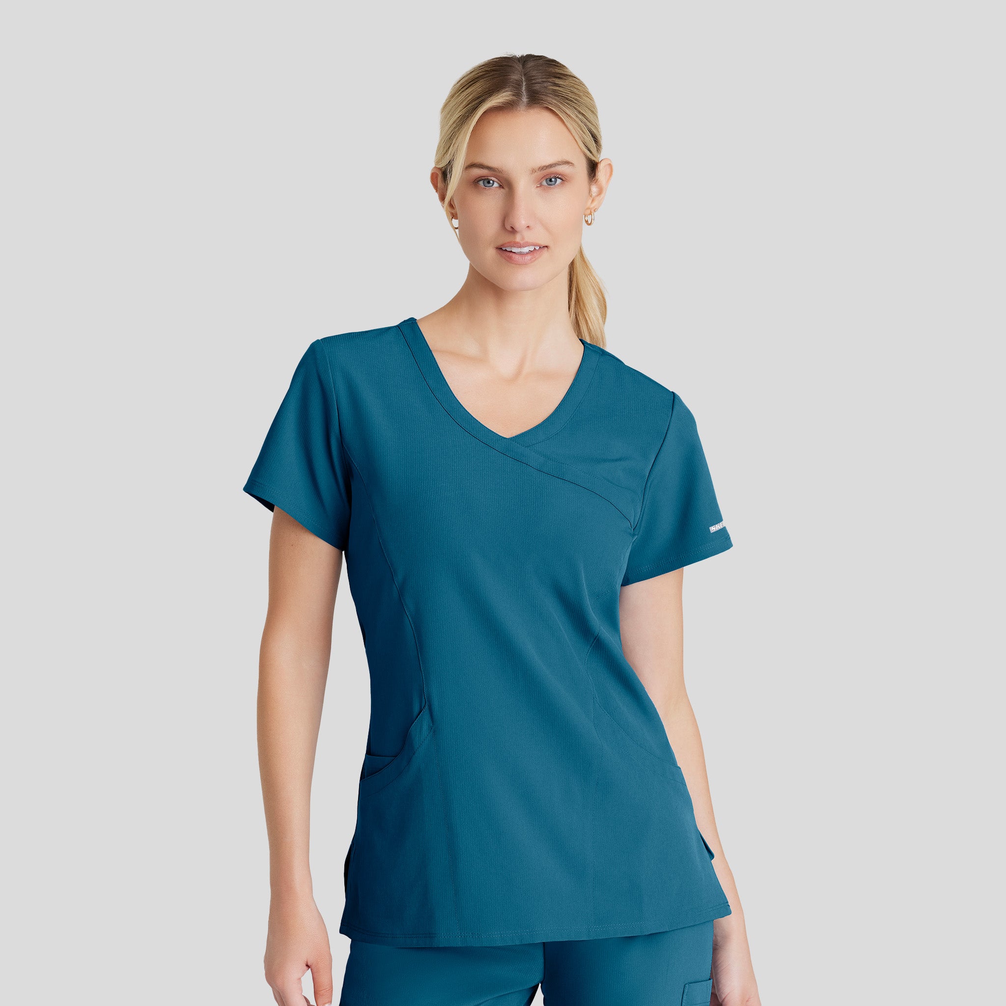 Reliance 3-Pocket Crossover V-Neck Scrub Top | Bahama