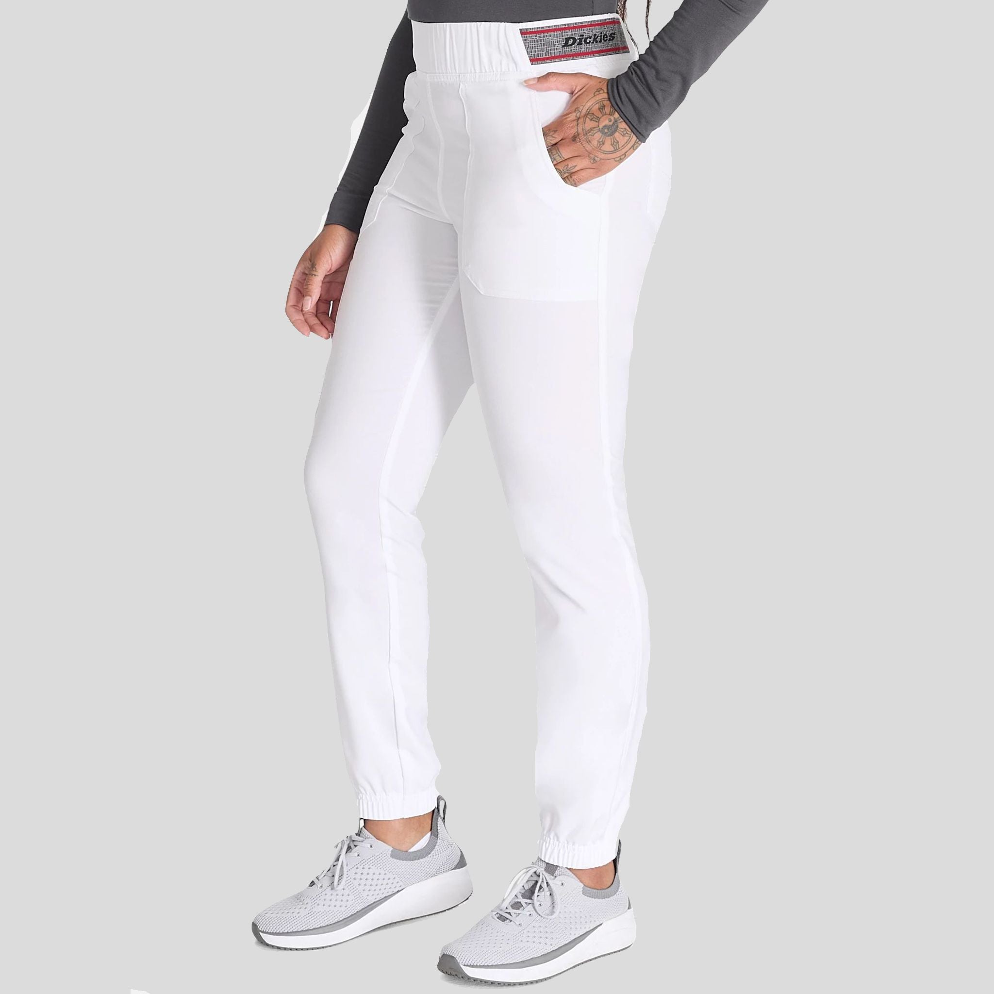 Women's Mid Rise Jogger Scrub Pant | White