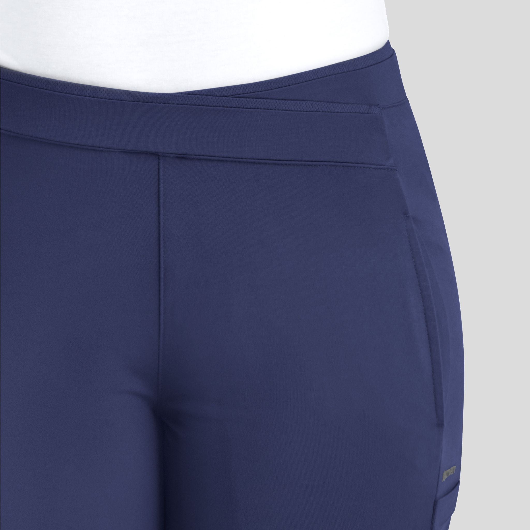 Maevn_Focus_60301_black_waist_detail