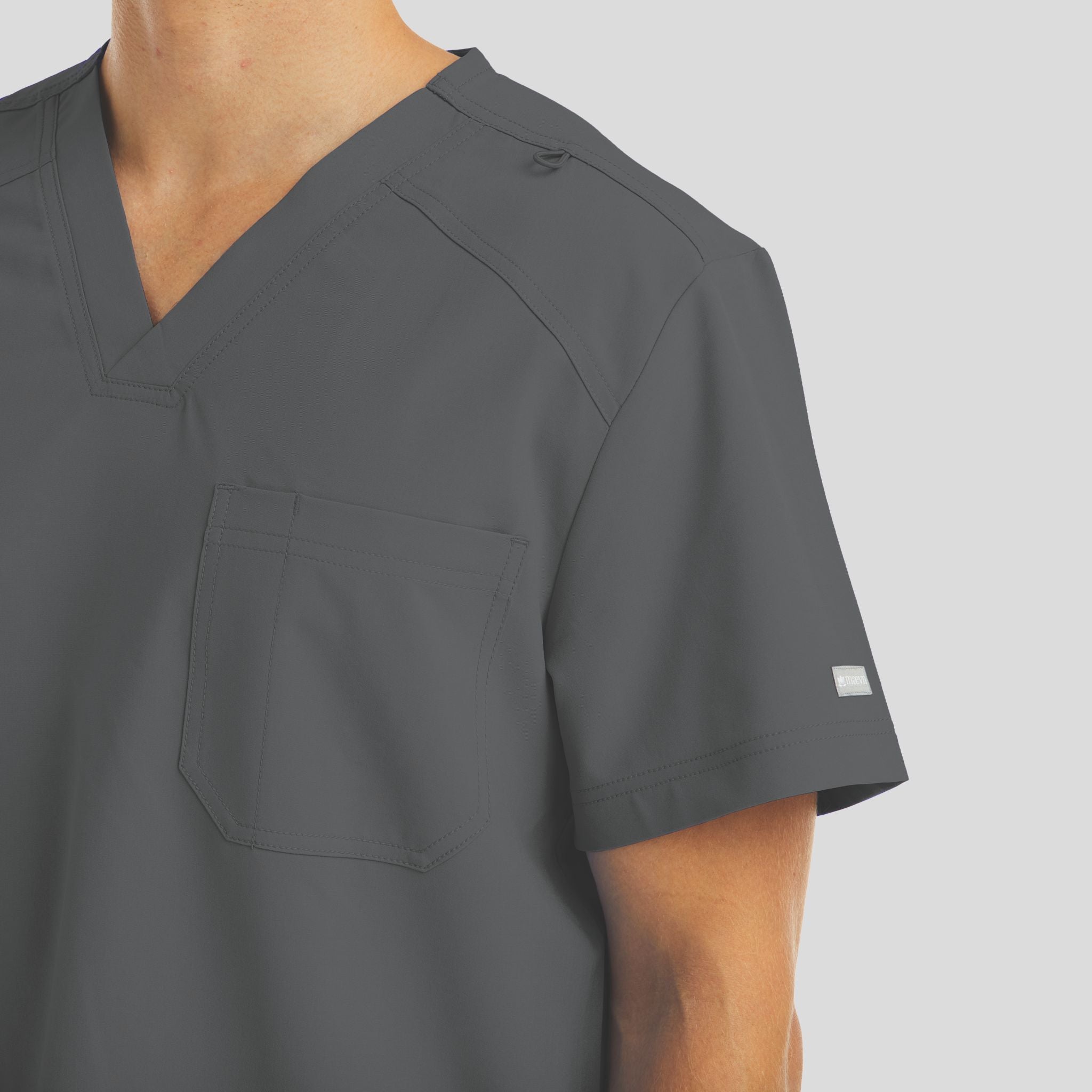 Maevn_Momentum_5801_pewter_detail